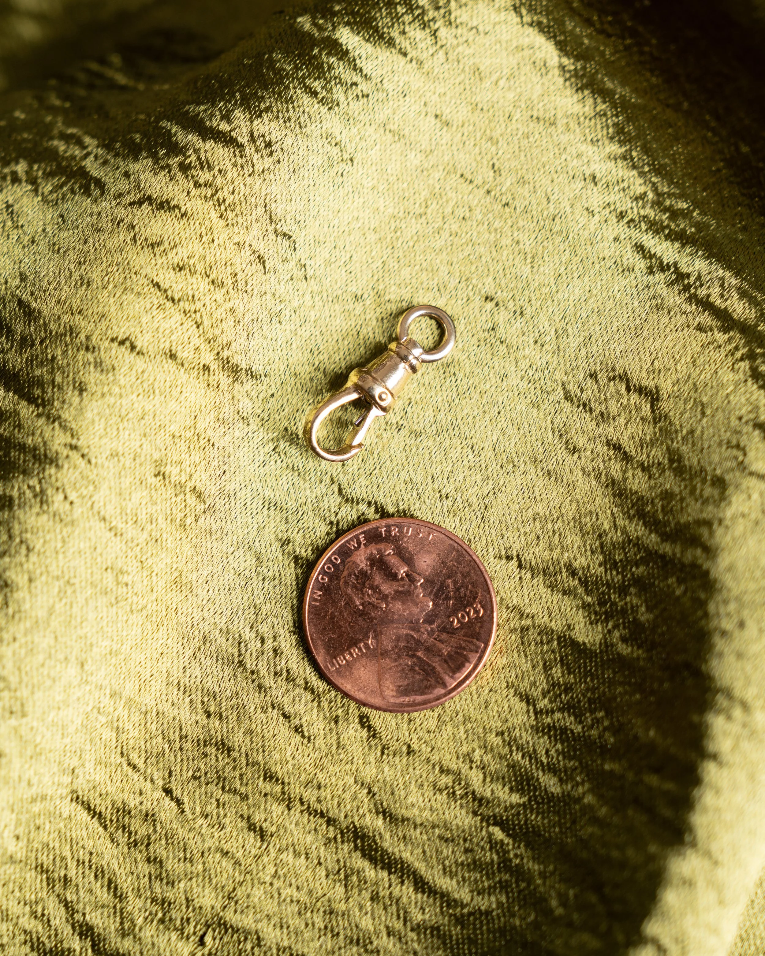 14k Yellow Gold Dog Clip — shopGemGossip